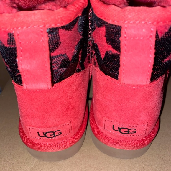 Women ugg - Picture 2 of 6